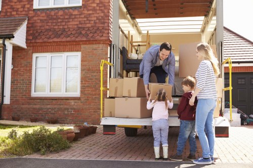 Efficient logistics planning by Moving Van Cheam